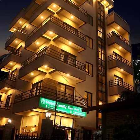 קטמנדו Hotel Family Ties Pvt. Ltd. מראה חיצוני תמונה