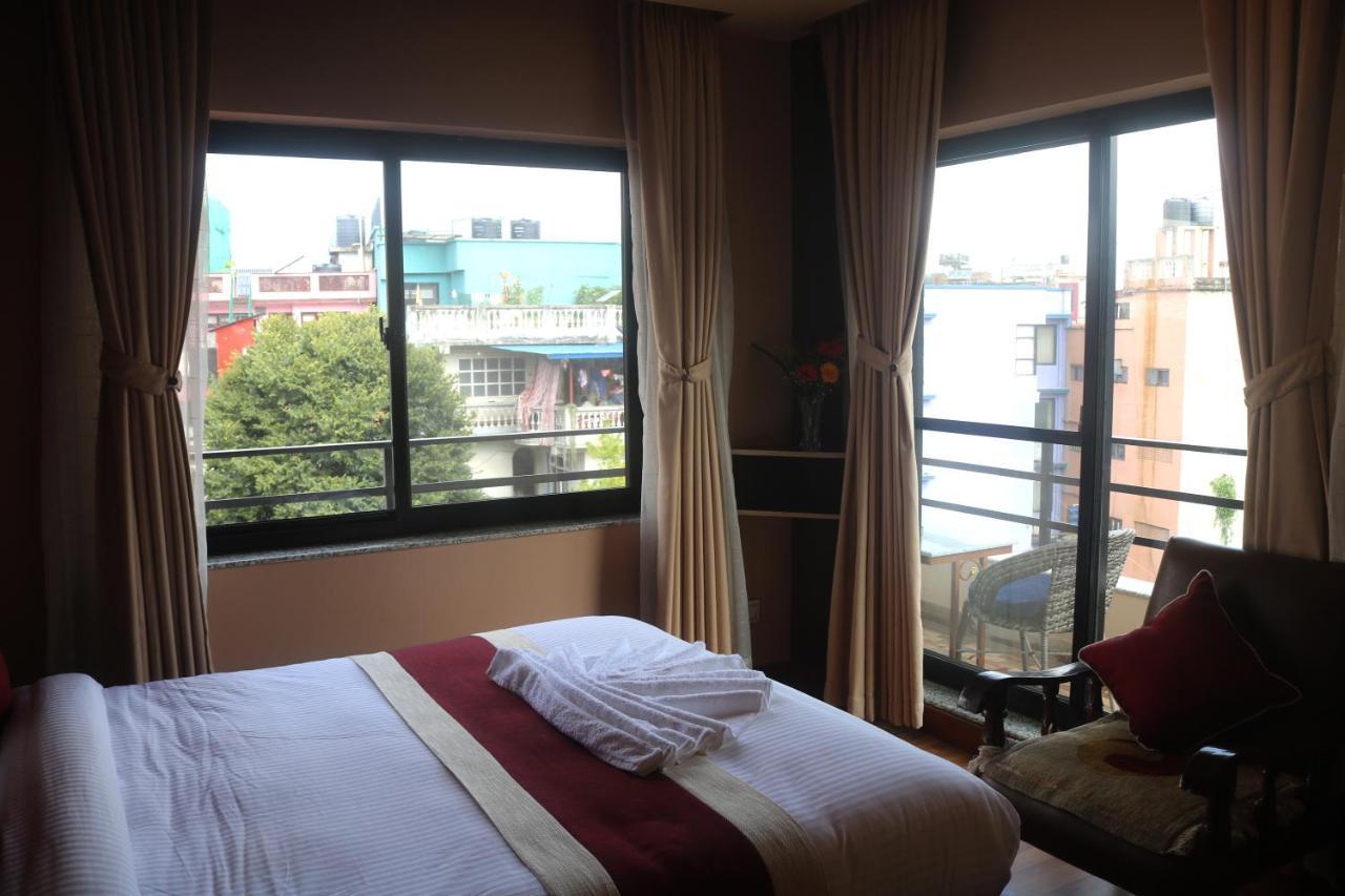 קטמנדו Hotel Family Ties Pvt. Ltd. מראה חיצוני תמונה