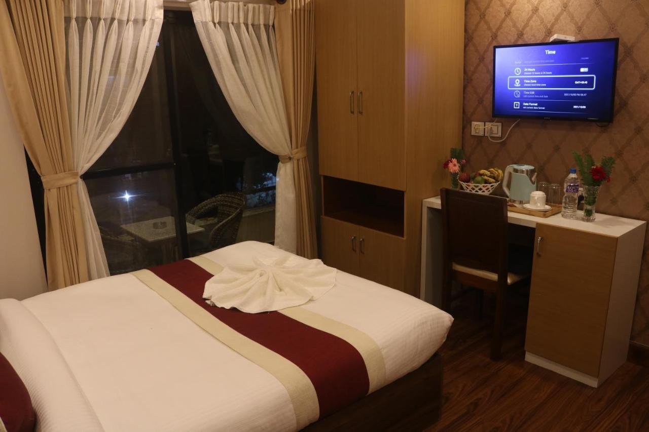 קטמנדו Hotel Family Ties Pvt. Ltd. מראה חיצוני תמונה